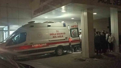 Sivas&rsquo;ta s&ouml;zl&uuml; tartışma silahlı kavgaya d&ouml;nd&uuml;: 1 ağır yaralı