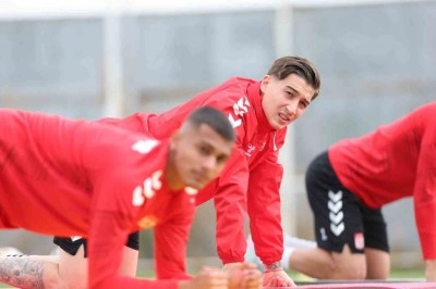 Sivasspor&rsquo;da, Esenler Erokspor ma&ccedil;ı hazırlıkları s&uuml;r&uuml;yor