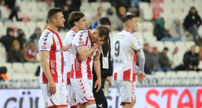 Sivasspor’da Ziya Erdal hastaneye kaldırıldı