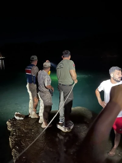 Siverek’te Feci Olay Fırat’a Giren 16 Yaşındaki Genç Hayatını Kaybetti