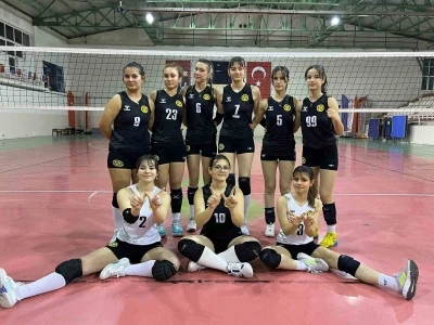 S&ouml;ğ&uuml;tspor Kadın Voleybol Takımı B&ouml;lgesel Lig&rsquo;de m&uuml;cadele edecek