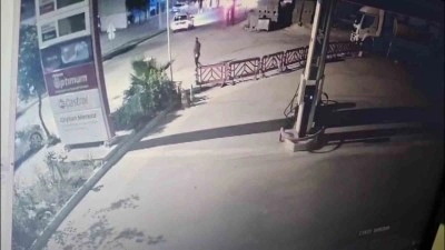 Sokakta karşılaştığı eski kocasını tabancayla vurdu