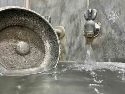 Tarihi hamam yıllara meydan okuyor