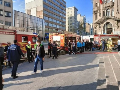 Sosyal Bilimler &Uuml;niversitesi&rsquo;nde duman paniği: 6 kişi dumandan etkilendi