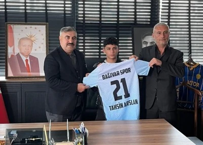 Sur Bağıvarspor&rsquo;dan İş İnsanı Tahsin Arslan&rsquo;a Anlamlı Ziyaret