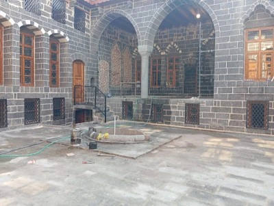 Sur&rsquo;un Tarihi Konakları Geleceğe Taşınıyor