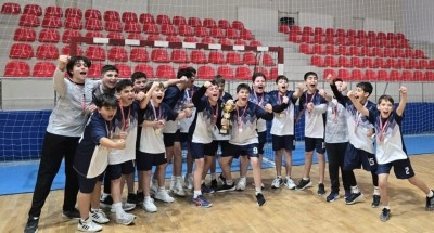 Talas 75. Yıl Mühibe Germirli Ortaokulu’ndan çifte şampiyonluk