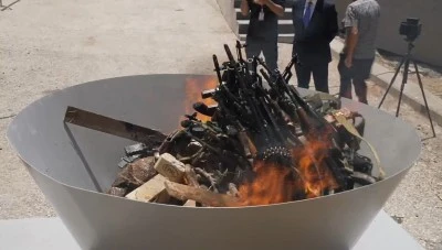 PKK Silahları yaktı