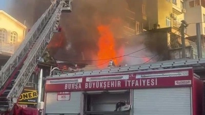 Tarihi Semtte Dönerci Yangın