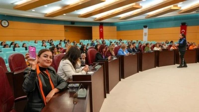 Tarsus&rsquo;ta kadına şiddetle m&uuml;cadele i&ccedil;in farkındalık programı