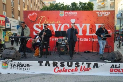 Tarsus’ta ’Sevgililer Günü’ kutlandı