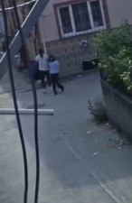 Tartıştığı kadını yol ortasında sürükleyip, zorla götürdü