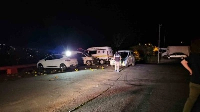 Genç kadını nişanlısıyla tartışırken kafasından vurdu