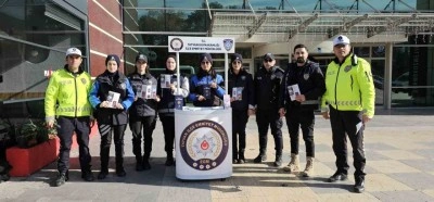 Tatvan Emniyet Müdürlüğünden bilgilendirme standı