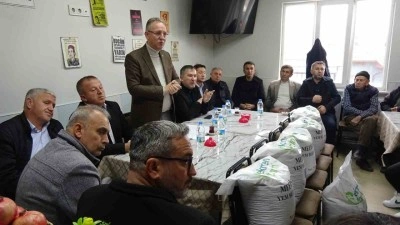 Tavşanlı&rsquo;da &uuml;reticilere tohum ve g&uuml;bre desteği