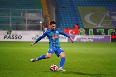 Tedesco&rsquo;dan, Rizesporlu Taha Şahin i&ccedil;in &ouml;vg&uuml; dolu s&ouml;zler