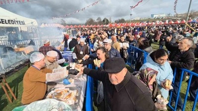 Tekirdağ’da 5 ton hamsi için 2 kilometrelik kuyruk
