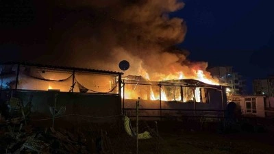 Tekirdağ’da prefabrik ev alev alev yandı