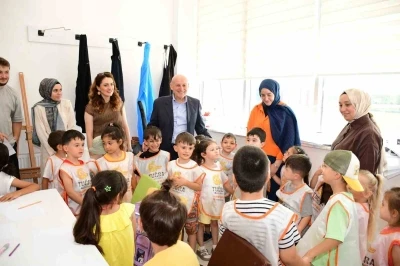 Çocuklar hem eğleniyor hem öğreniyor