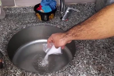 Ticaret Bakanlığı, Hypo Jel Lavabo A&ccedil;ıcı &Uuml;r&uuml;n&uuml;n&uuml; Piyasadan Toplatıyor