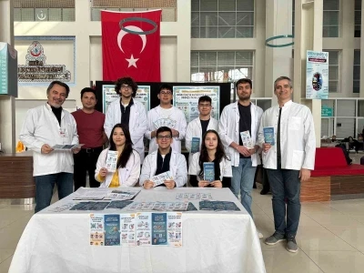 Tıp &Ouml;ğrencilerine antibiyotik kullanımı hakkında bilgilendirdi