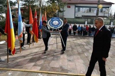 Tomarza&rsquo;da &Ouml;ğretmenler g&uuml;n&uuml; kutlandı