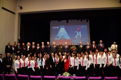 Trabzon&rsquo;da 24 Kasım &Ouml;ğretmenler G&uuml;n&uuml; kutlamaları