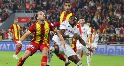 Trabzon'dan zirve yolunda kritik 3 puan! Fırtına'yı Mu&ccedil;i sırtladı