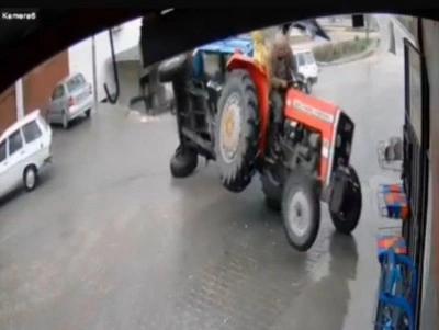 Traktörün römorku şaha kalktı, facia kıl payı atlatıldı