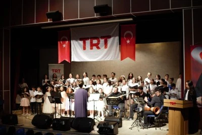 TRT GAP Radyosu Çocuk Korosu'ndan Yıl Sonu Coşkusu