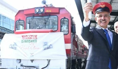 Turistik Diyarbakır Ekspresi'nin Kültür ve Tarih Yolculuğu başladı