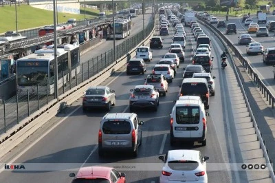 T&uuml;rkiye&rsquo;de 2025&rsquo;te Taşıt Piyasası Yavaşladı