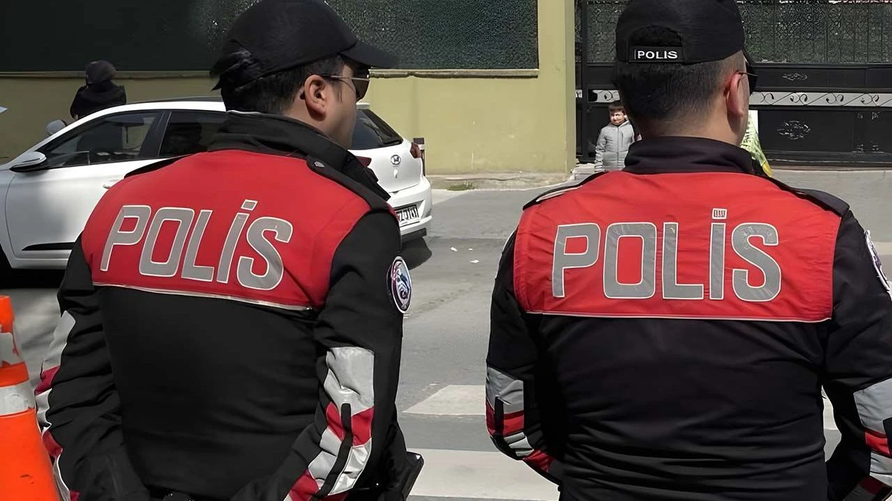 T&uuml;rkiye Genelinde Okul G&uuml;venliği Artırıldı: T&uuml;m Okullara Polis G&ouml;revlendirildi