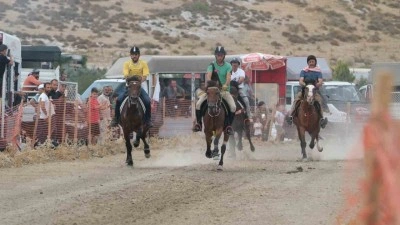 Türkiye’nin en başarılı atları yarışacak