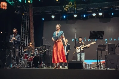 Tuzla 3&rsquo;&uuml;nc&uuml; Mercan Caz G&uuml;nleri coşkusu Ezginin G&uuml;nl&uuml;ğ&uuml;&rsquo;yle sona erdi: "Tuzla&rsquo;da sanat, yeşil ve eğlence var"