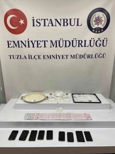 Narkotik operasyonunda 2 kilo 389 gram uyuşturucu ele ge&ccedil;irildi