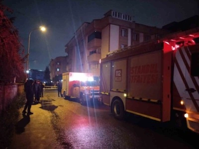 Tuzla’da kolonlarında çatlak tespit edilen bina boşaltıldı