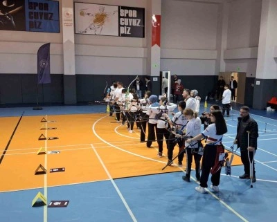 U15 Ok&ccedil;uluk b&ouml;lge m&uuml;sabakaları şampiyonu Elazığ