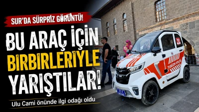 Ulu Cami &Ouml;n&uuml;ndeki Turizm Polisi Aracı İlgi Odağı Oldu