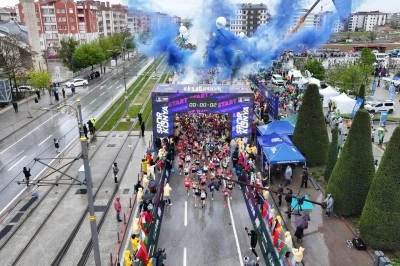 Uluslararası Maratonda Dicle R&uuml;zgarı
