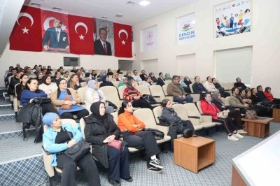 Uşak&rsquo;ta kantin &ccedil;alışanlarına hijyen eğitimi verildi