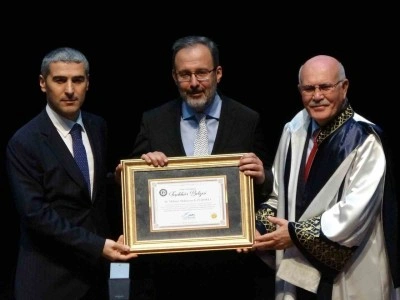 Uşak &Uuml;niversitesinde 2025-2026 akademik yılı t&ouml;renle başladı