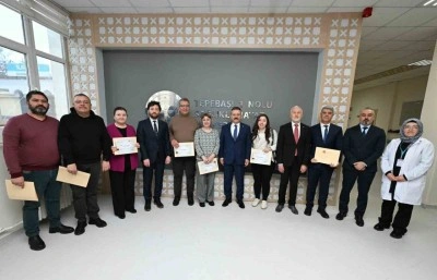 Vali Aksoy sigarayı bırakan vatandaşları tebrik etti