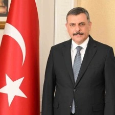 Vali &Ccedil;ift&ccedil;i&rsquo;den DAGC&rsquo;ye kutlama mesajı