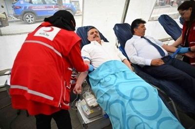 Vali Çiftçi kendi rekorunu yeniledi