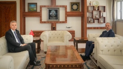 Vali Taşyapan&rsquo;dan Y&uuml;ksekova mesaisi