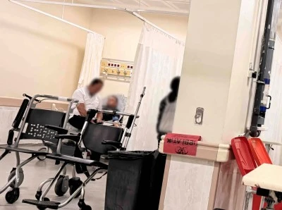 Vali Yardımcısından Dikkat &Ccedil;eken Davranış: Sıraya Girdi, Hastaneyi Vatandaş G&ouml;z&uuml;yle G&ouml;zlemledi