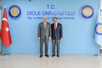 Vali Zorluoğlu&rsquo;ndan Dicle &Uuml;niversitesi&rsquo;ne Ziyaret