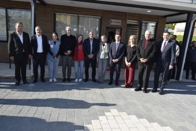 Vali Zorluoğlu&rsquo;ndan Gen&ccedil;lere Tam Destek
