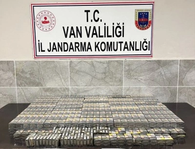 Van&rsquo;da 3 bin 75 paket ka&ccedil;ak sigara ele ge&ccedil;irildi